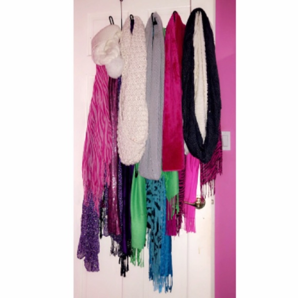 Scarfs!